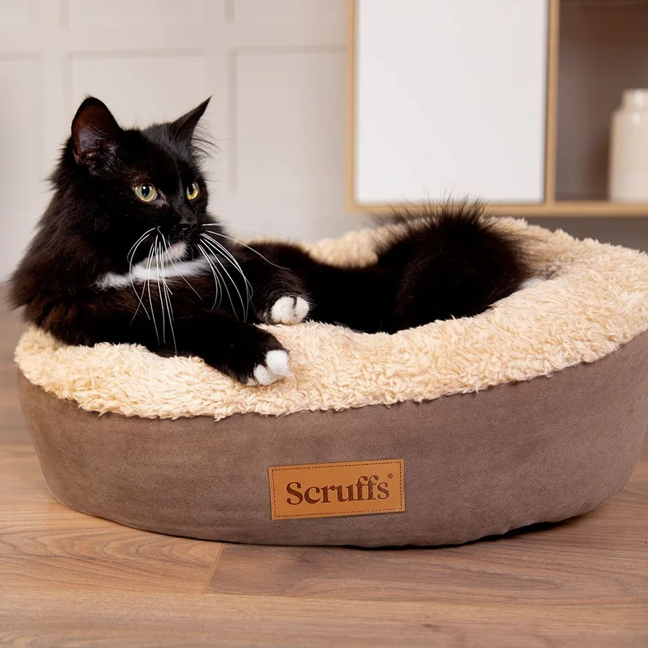 Cosy Cat Bed (Caramel)